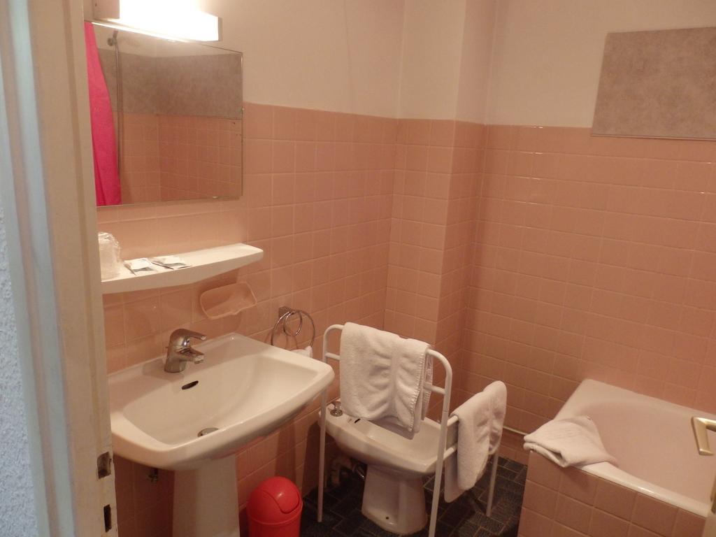 Servhotel Morestel Oda fotoğraf