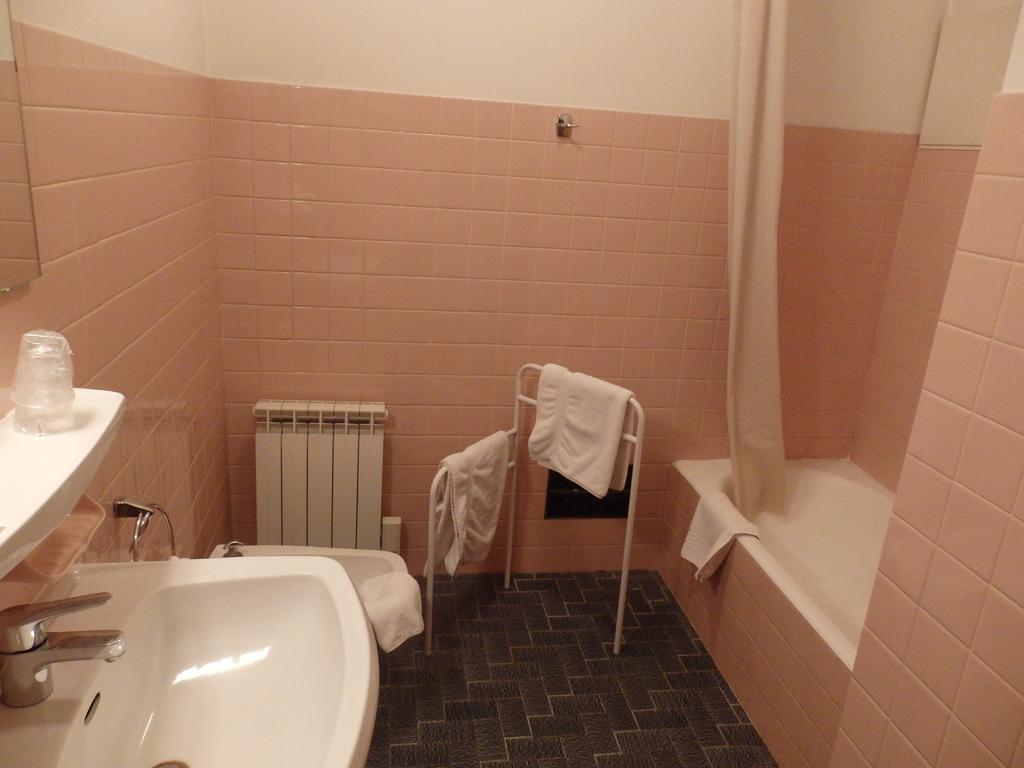 Servhotel Morestel Dış mekan fotoğraf